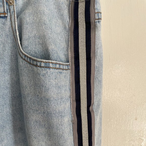 Vintage Y2K Light-wash Cache Jeans with Athletic Piping Women's Size 12 - Picture 1 of 5